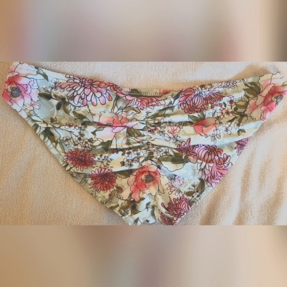 Mossimo Supply Co. Floral Bikini Bottom In Pink and Green (Size L) - Picture 8 of 11